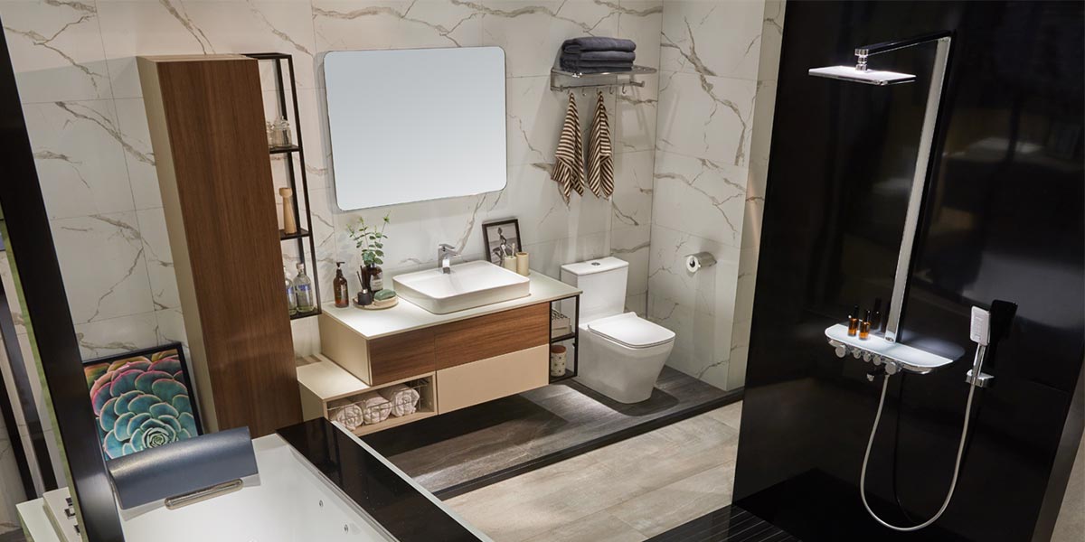 Tủ trang điểm phòng tắm màu be và vân gỗ 